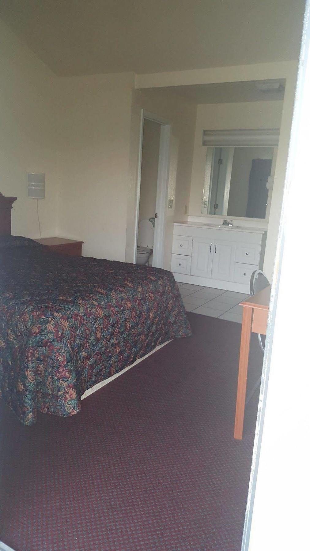 American Inn Mount Vernon Esterno foto
